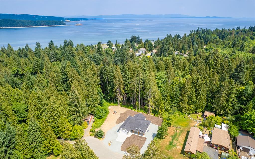 233 Sabina Road, Bowser/Deep Bay, BC, V0R 1G0