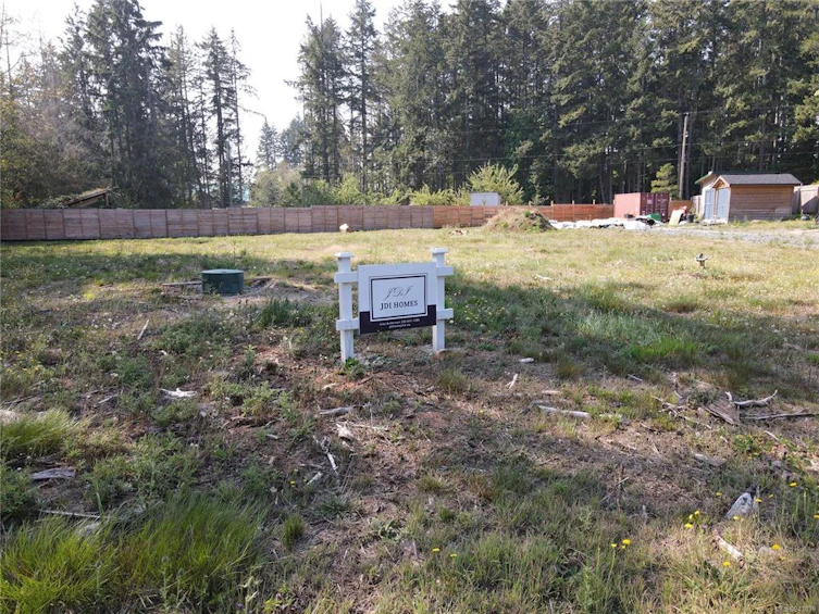 1060 Mclaughlin Place, Qualicum Beach, BC, V9K 1M9