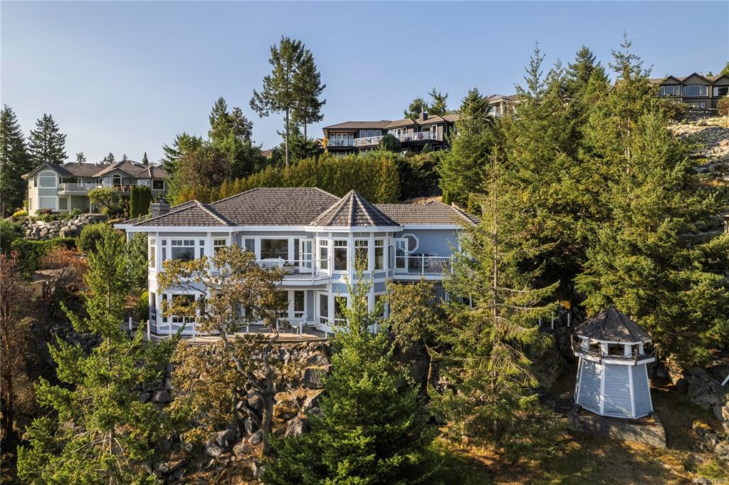3490 Redden Road, Fairwinds, BC, V9P 9H3