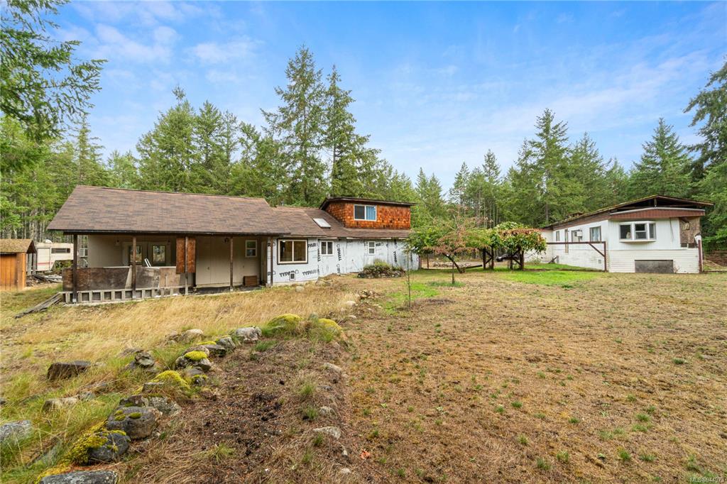 985 Englishman River Road, Errington, BC, V0R 1V0