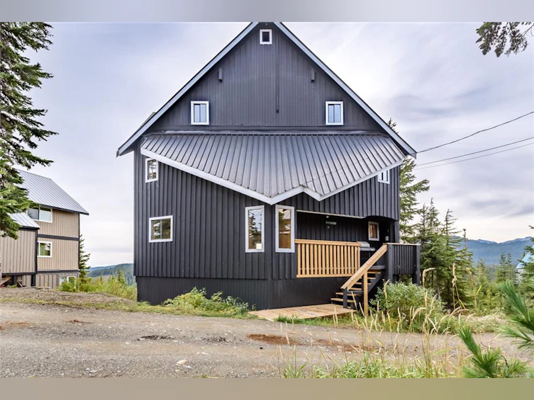 805 Jutland Terrace, Courtenay, BC, V9J 1L0