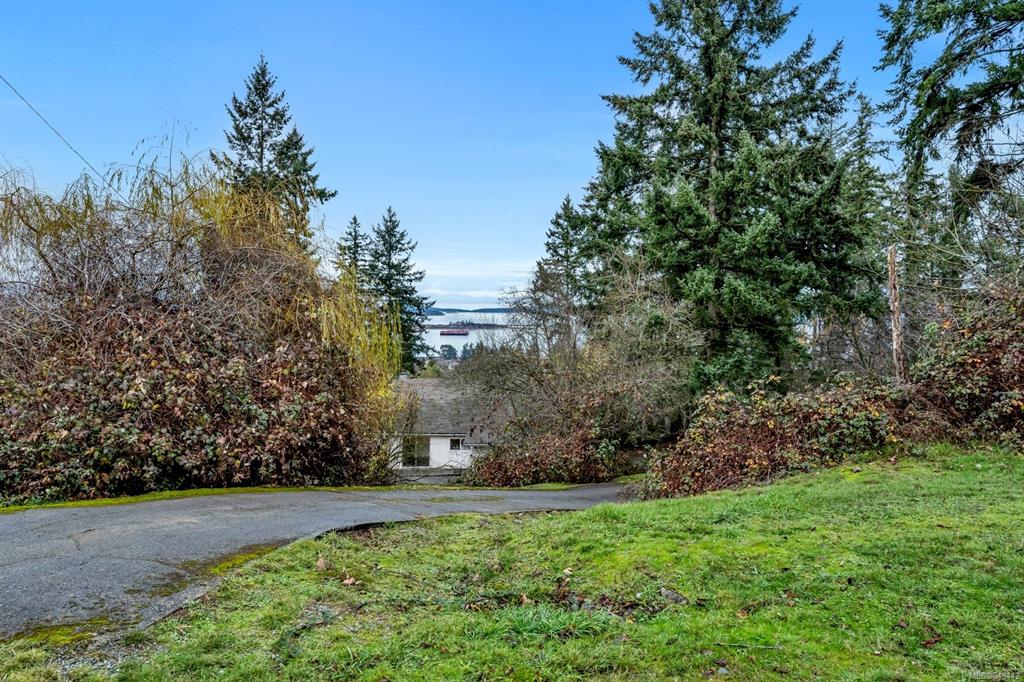 1527 Peterson Street, Crofton, BC, House For Sale REW