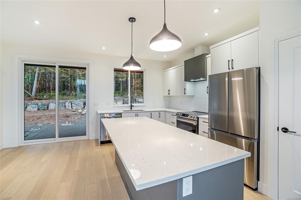 111 Raven Way, Ladysmith, BC, V9G 0C2 - 11