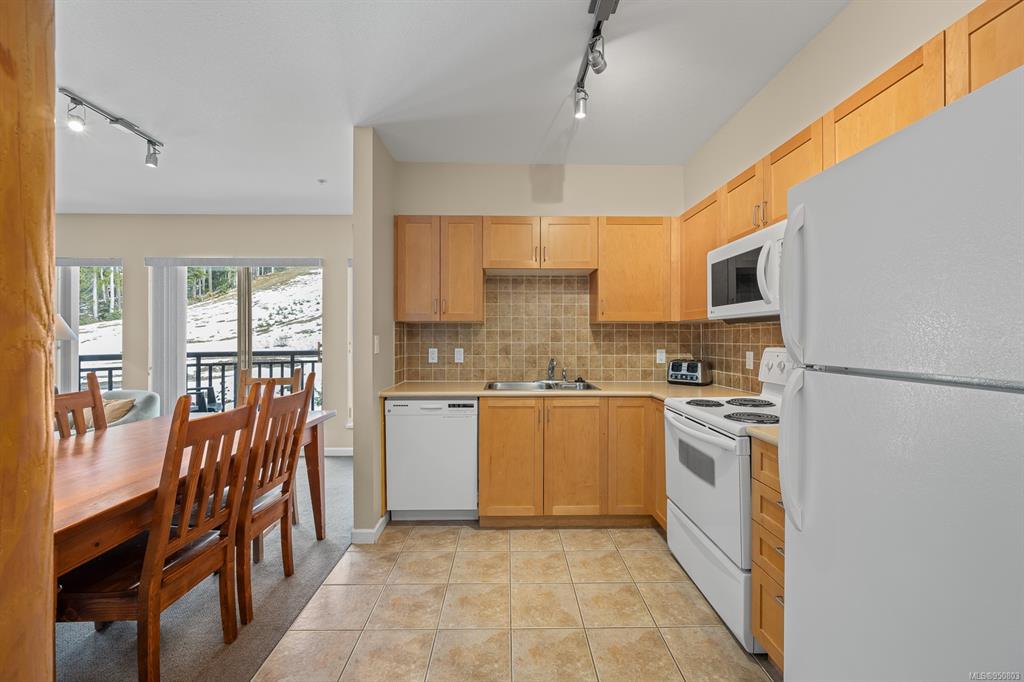 204-1280 Alpine Road, Courtenay, BC, V9J 1L0 - 3