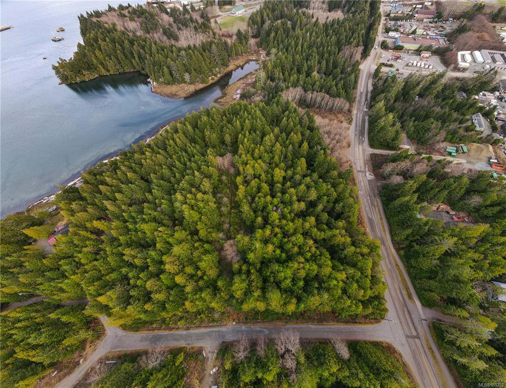 230 Minato Road, Ucluelet, BC, V0R 3A0 - 3