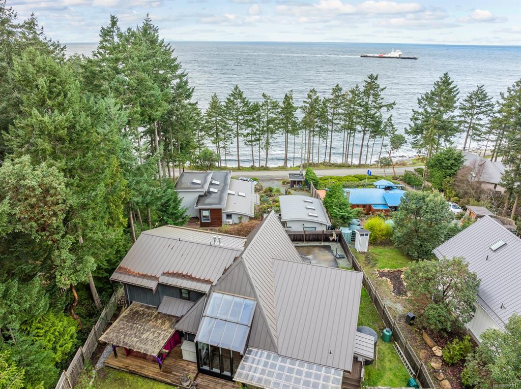 868 W Chichester Road, Gabriola Island, BC, V0R 1X1