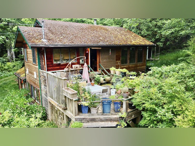 1498 Carrington Bay Road, Cortes Island, BC, V0P 1Z0 - 24