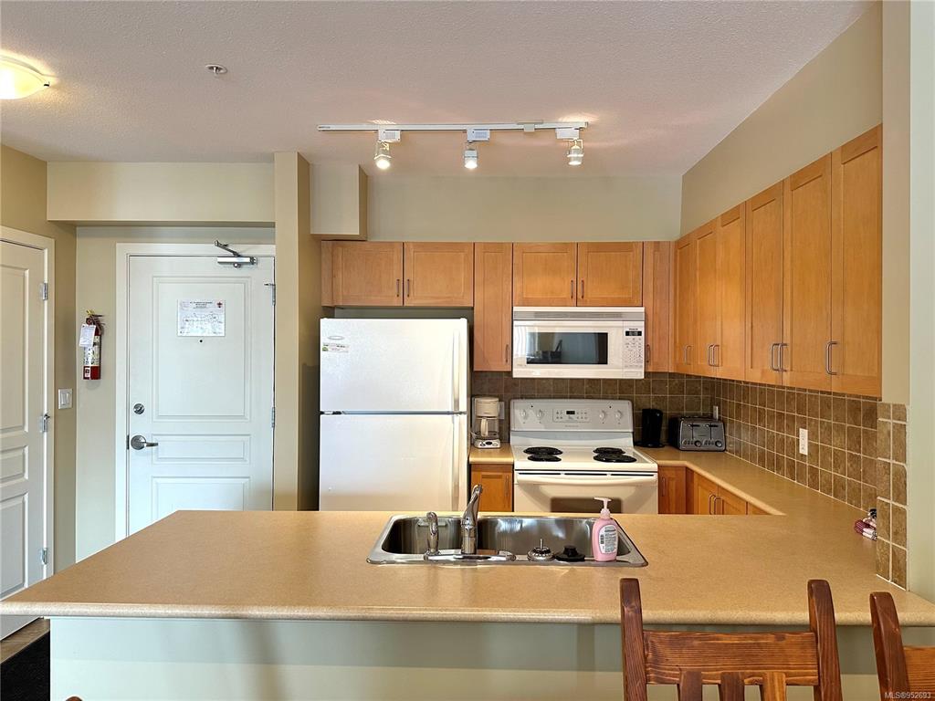 208-1280 Alpine Road, Courtenay, BC, V9J 1L0 - 2