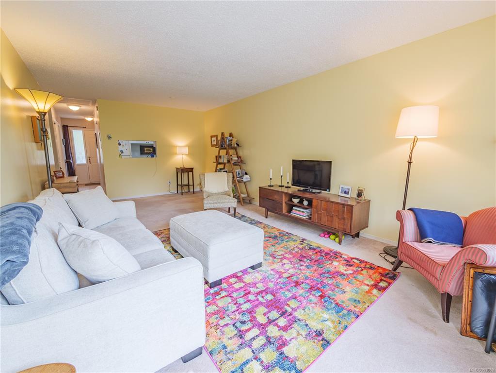 306-250 Hemlock Street, Ucluelet, BC, V0R 3A0 - 2