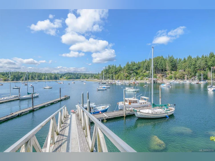 1905 Martin Road, Gabriola Island, BC, V0R 1X7
