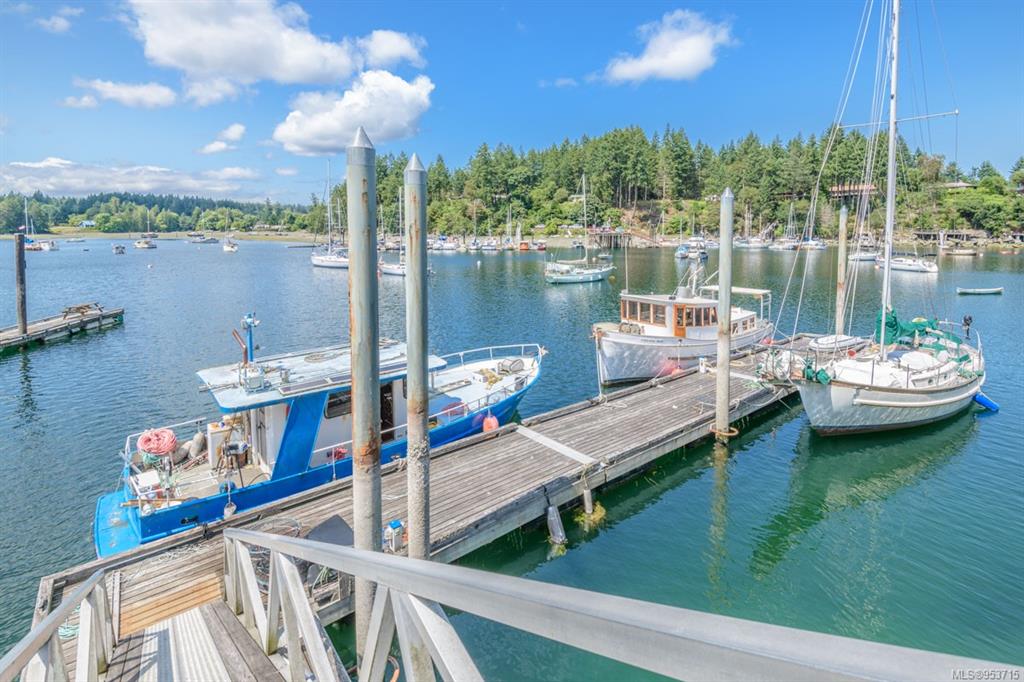 1905 Martin Road, Gabriola Island, BC, V0R 1X7 - 2