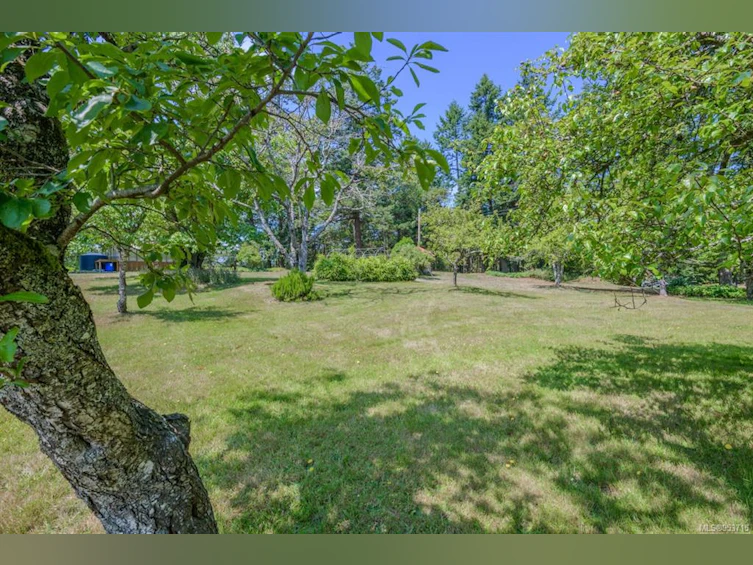1905 Martin Road, Gabriola Island, BC, V0R 1X7 - 9