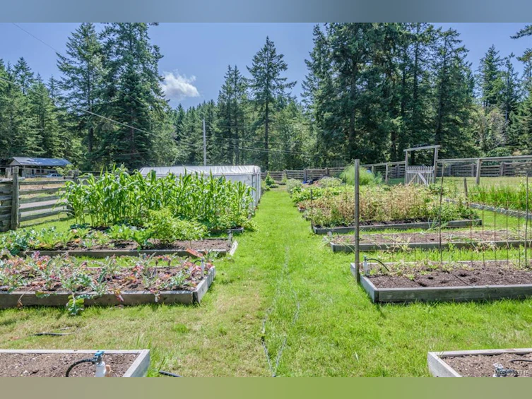 1905 Martin Road, Gabriola Island, BC, V0R 1X7 - 10