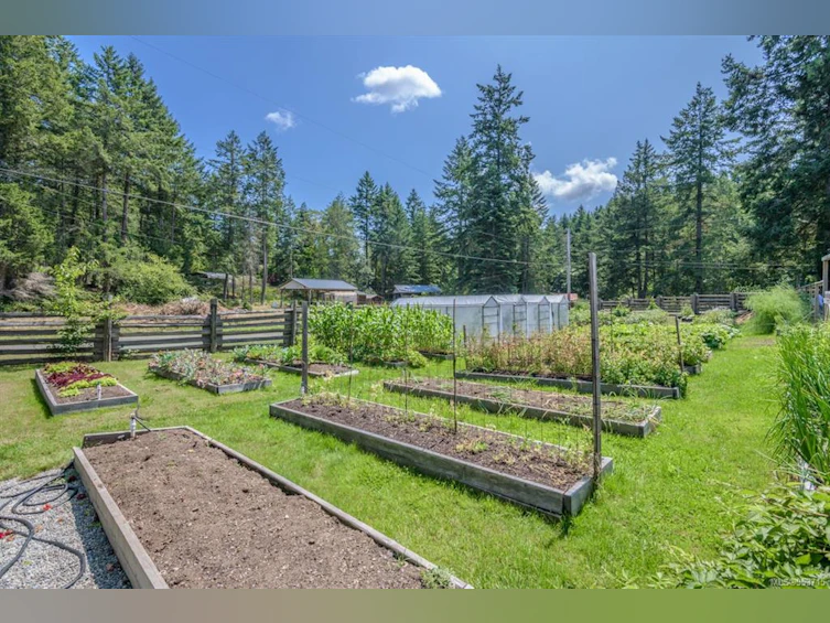 1905 Martin Road, Gabriola Island, BC, V0R 1X7 - 11