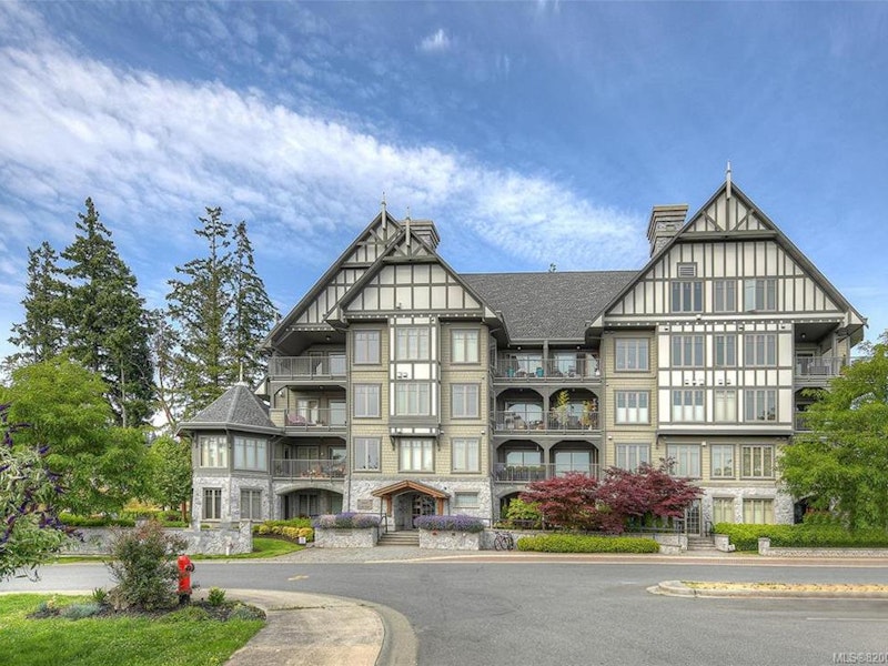 401 - 2006 Troon Court, Langford BC V9B 6T4