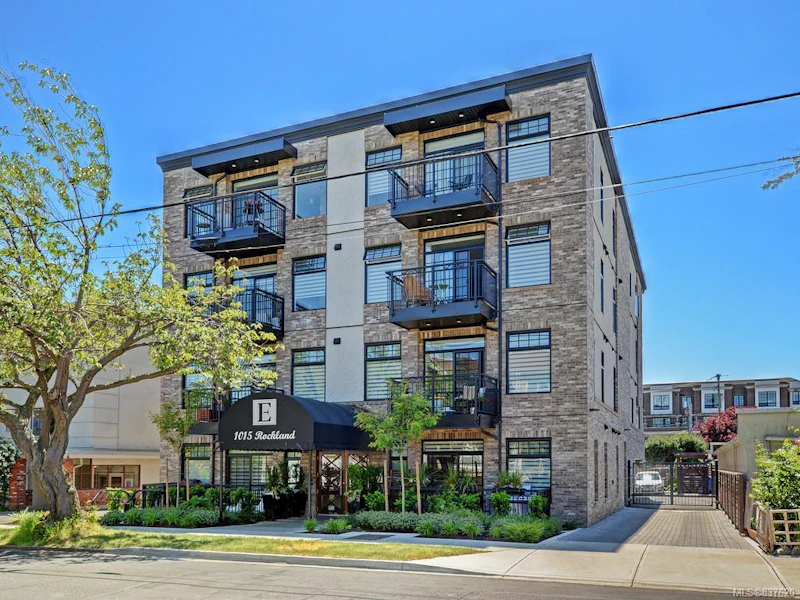 404 - 1015 Rockland Avenue, Victoria BC V8V 3H6