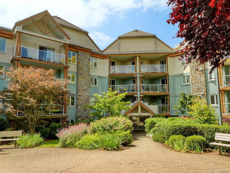 106 - 494 Marsett Place, Saanich BC V8Z 7J1