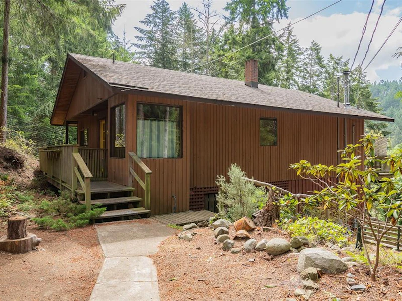 364 Barque Road, Mayne Island BC V0N 2J2