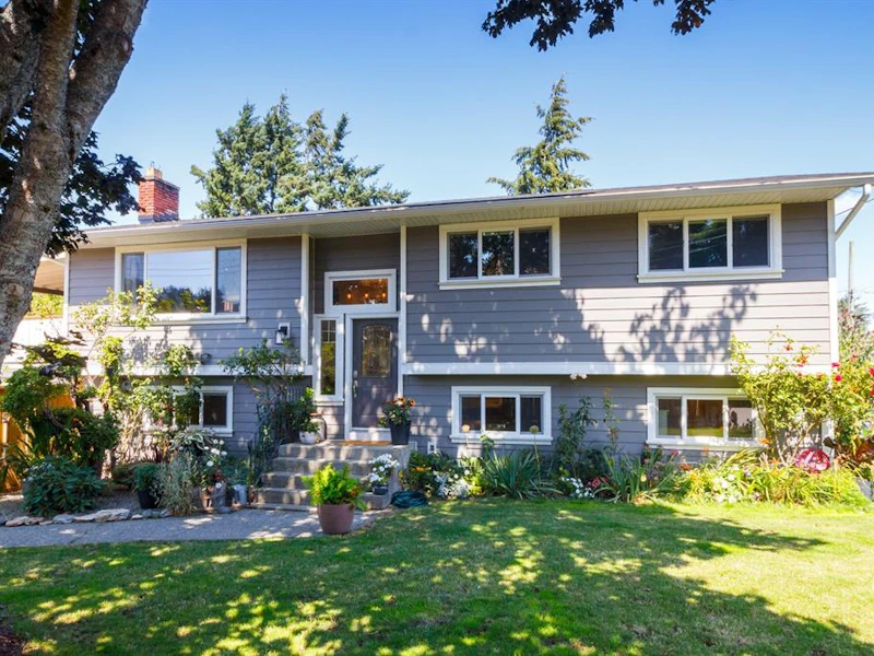 554 Girou Road, Colwood BC V9C 2W9