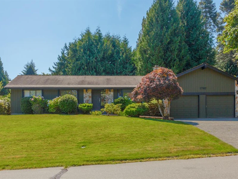 1707 Cresswell Drive, North Saanich BC V8L 4L4