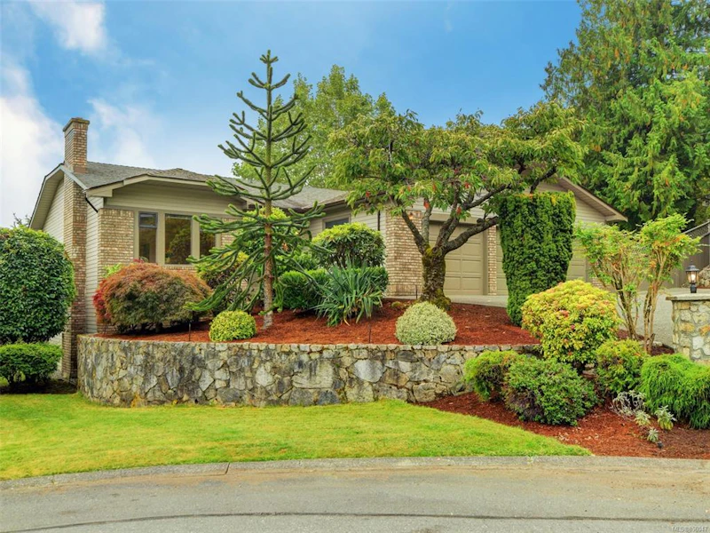 8507 Ballenas Place, North Saanich BC V8L 4Y9