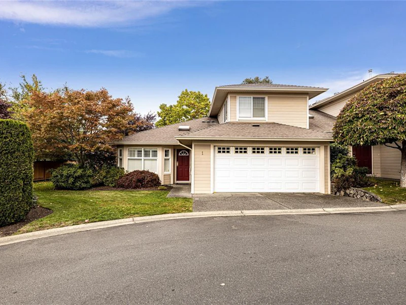 1 - 4383 Torquay Drive, Saanich BC V8N 3L3