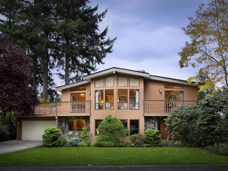 4529 Tiedemann Place, Saanich BC V8N 5M7