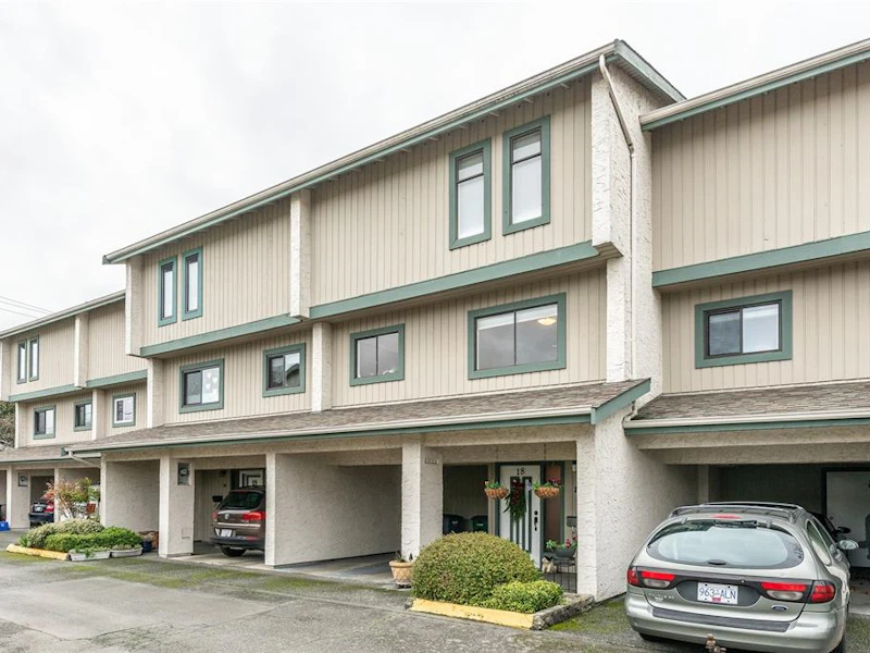 18 - 1480 Garnet Road, Saanich BC V8P 5K9
