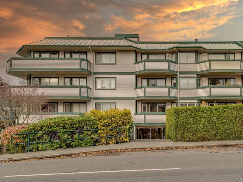 407 - 1270 Johnson Street, Victoria BC V8V 3P1