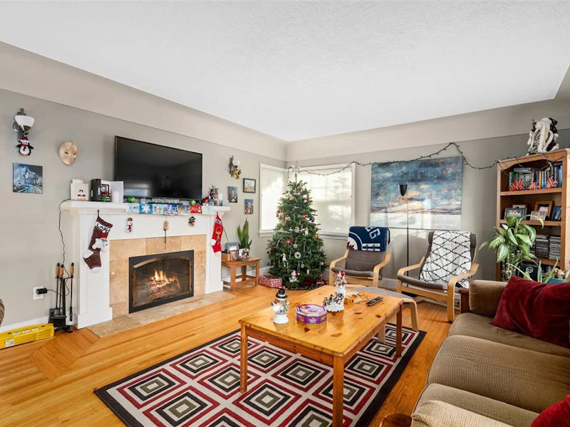 1161 Rockland Avenue, Victoria BC V8V 3H8