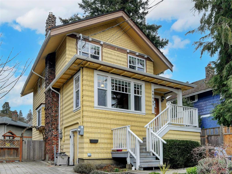 1338 Minto Street, Victoria BC V8S 1P4