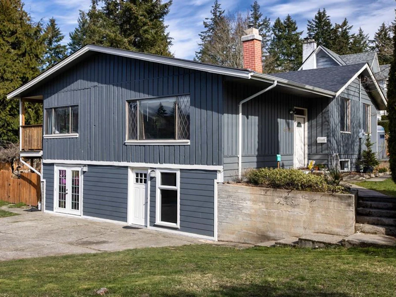 6924 Wallace Drive, Central Saanich BC V8M 1G3