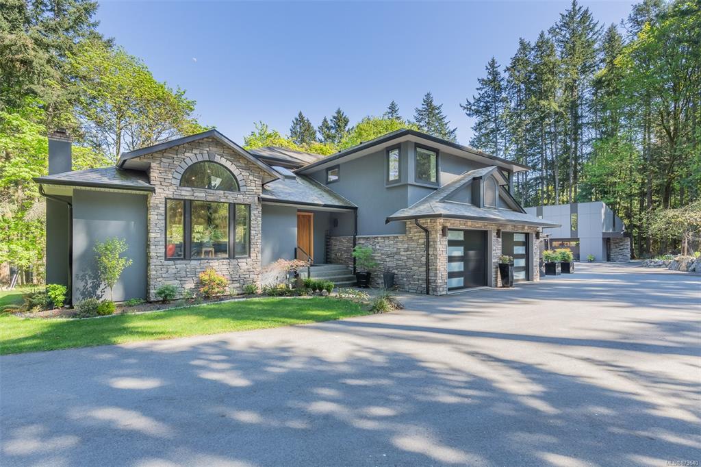 851 Sayward Road, Saanich, BC, V8Y 1R5