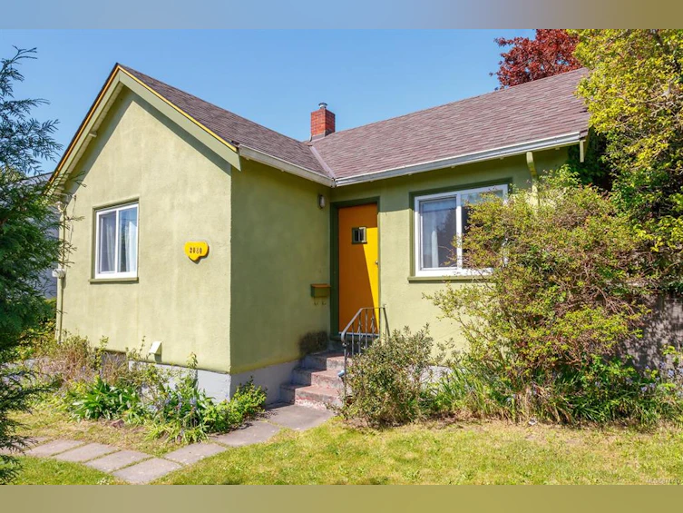 3080 Orillia Street, Saanich, BC, V9A 1Y8