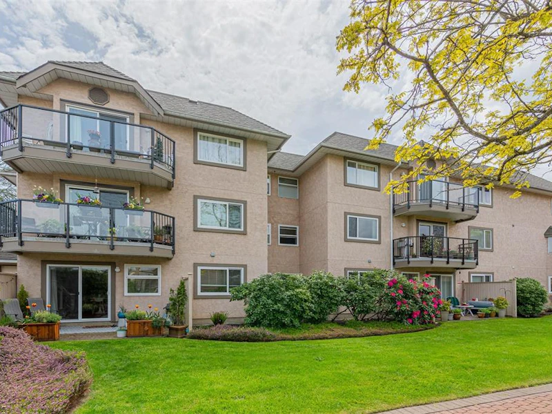 204 - 7070 West Saanich Road, Central Saanich BC V8M 1P5
