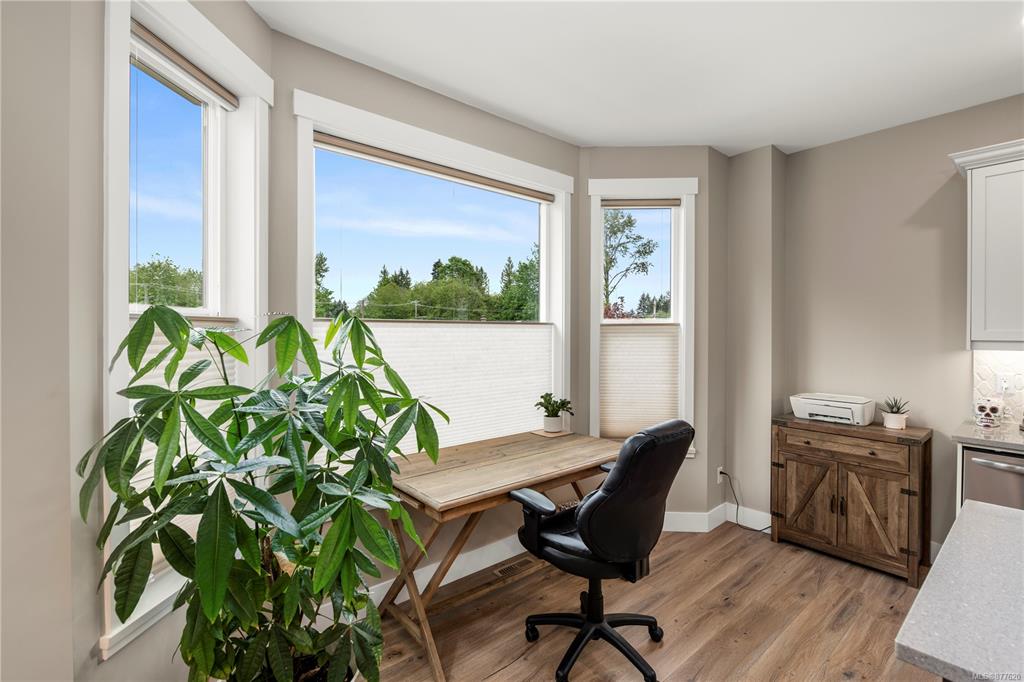 112 Kinsmen Place, Ladysmith, BC, V9G 0B7 - 10