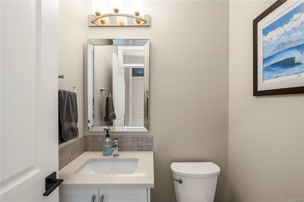 112 Kinsmen Place, Ladysmith, BC, V9G 0B7 - 16