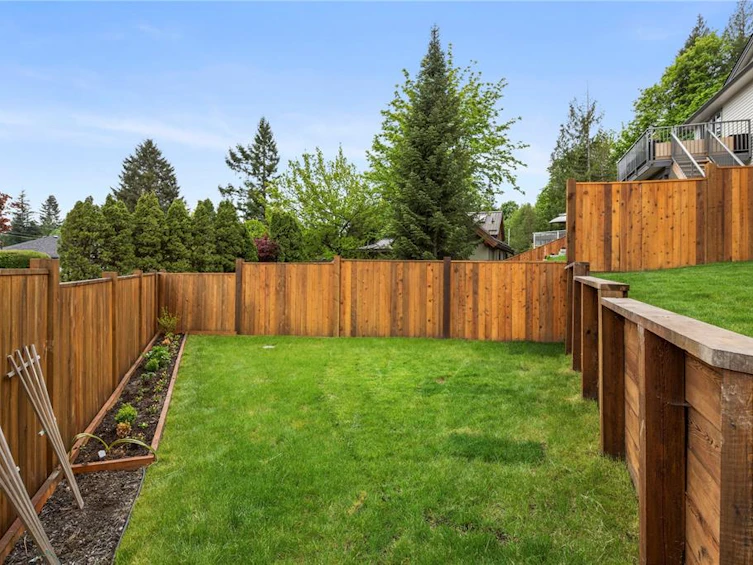 112 Kinsmen Place, Ladysmith, BC, V9G 0B7 - 32