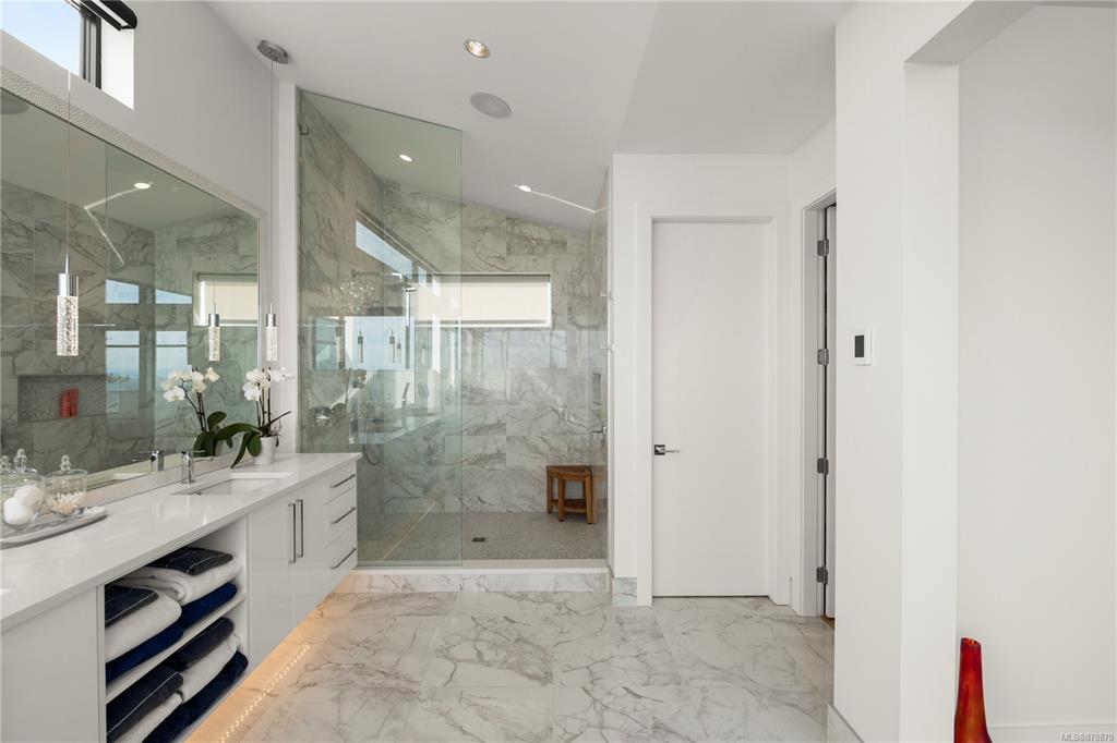 2194 Navigators Rise, Langford, BC, V9B 0B4 - 29