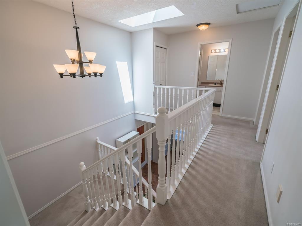 1755 Newton Street, Saanich, BC, V8R 2R1 - 26