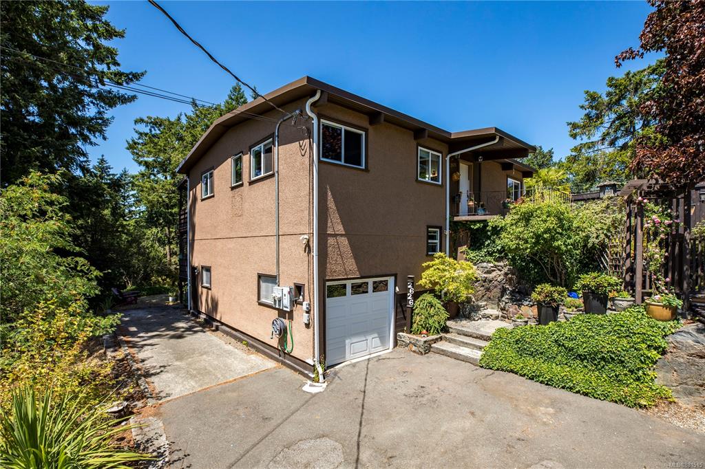 2626 Rainville Road, Langford, BC, V9B 3N1 - 3