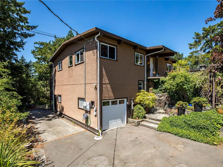 2626 Rainville Road, Langford, BC, V9B 3N1 - 3