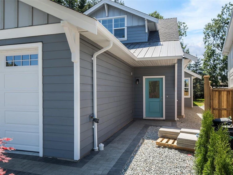 10214 Robinia Place, Sidney, BC, V8L 4M3 - 2