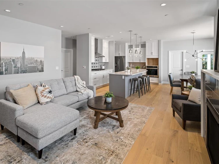10214 Robinia Place, Sidney, BC, V8L 4M3 - 6