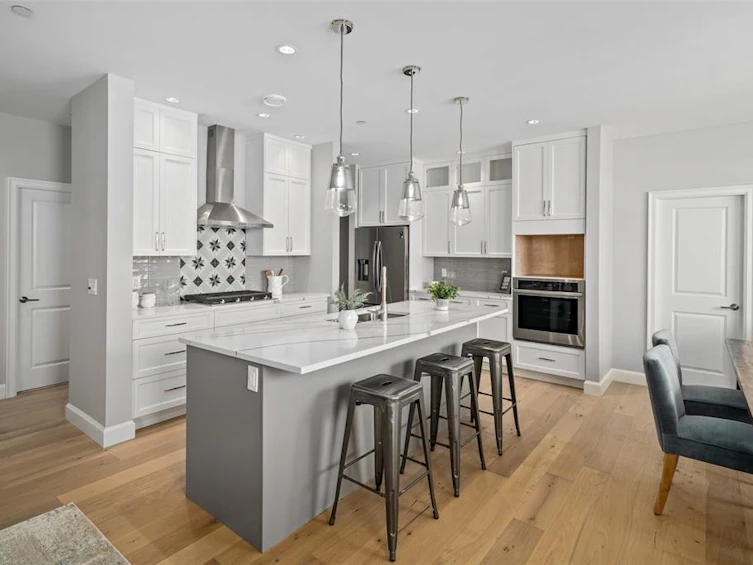 10214 Robinia Place, Sidney, BC, V8L 4M3 - 8