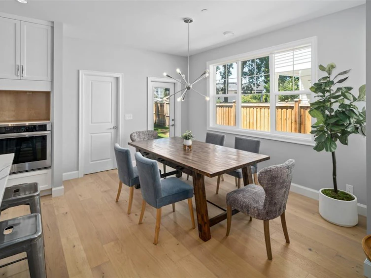 10214 Robinia Place, Sidney, BC, V8L 4M3 - 13