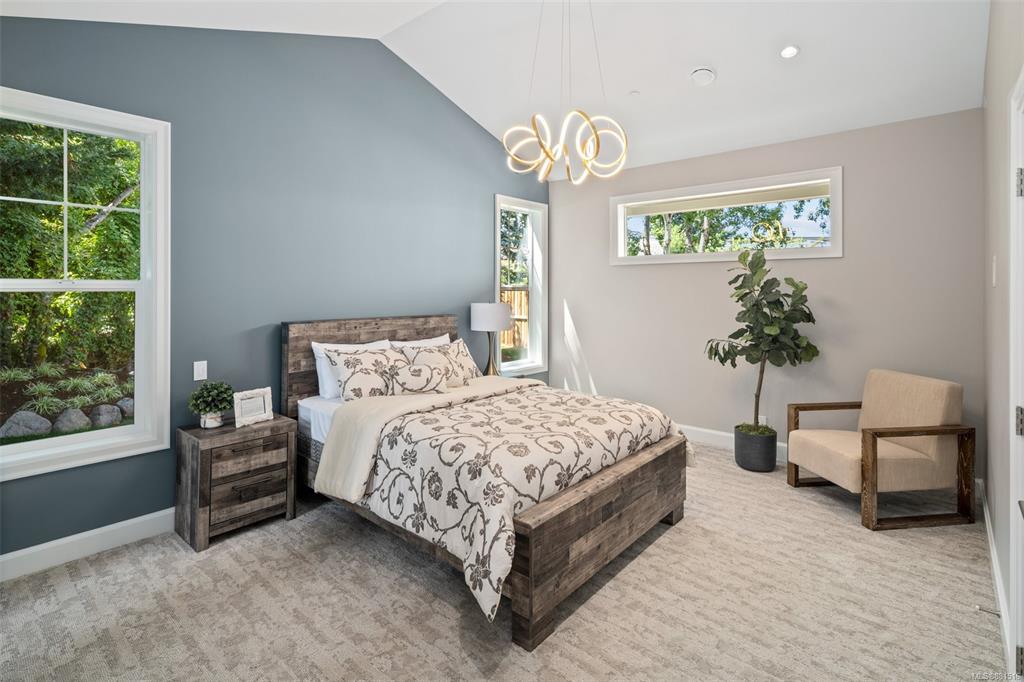 10214 Robinia Place, Sidney, BC, V8L 4M3 - 17