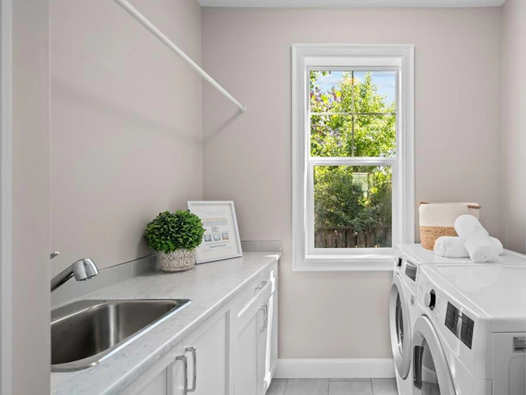 10214 Robinia Place, Sidney, BC, V8L 4M3 - 23