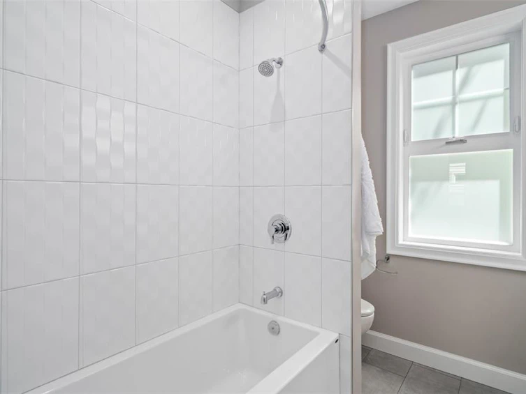 10214 Robinia Place, Sidney, BC, V8L 4M3 - 26