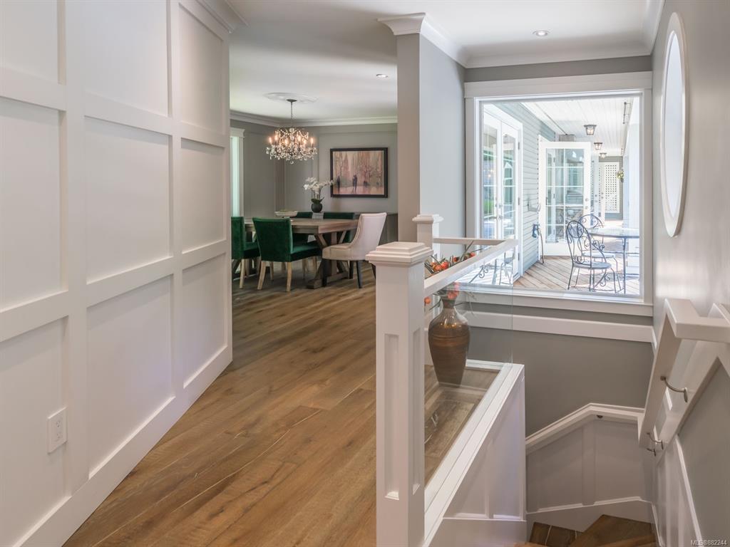 973 Owlwood Place, Saanich, BC, V8X 4T3 - 5